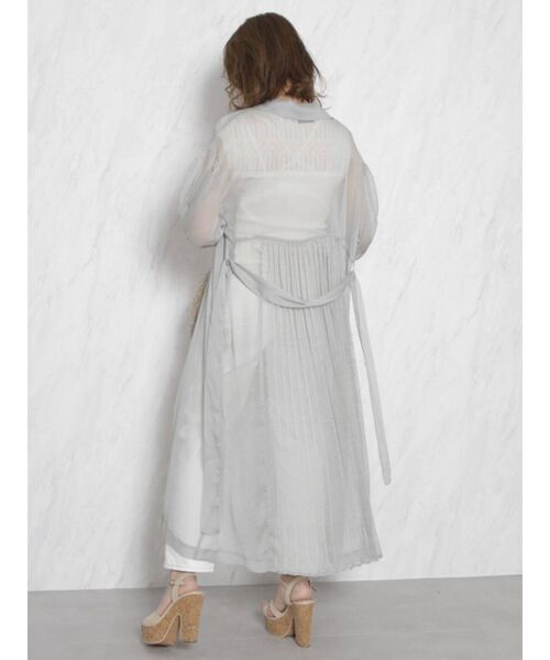 dazzlin（ダズリン）の「シアーラペルロングシャツ（シャツ/ブラウス・レディース・オフホワイト/オレンジ/グリーン・FREE）」の22枚目の写真