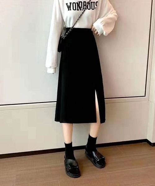 Newlyme（ニューリーミー）の「スリット入りスカート（スカート・レディース・ベージュ/ブラウン/ブラック・SMALL/MEDIUM/LARGE）」の7枚目の写真