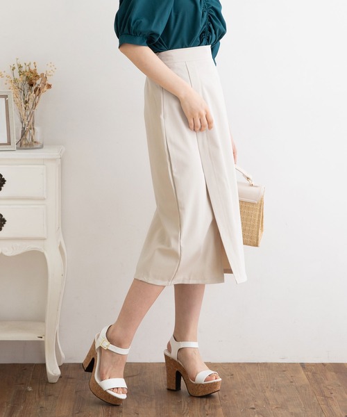 Newlyme（ニューリーミー）の「スリット入りスカート（スカート・レディース・ベージュ/ブラウン/ブラック・SMALL/MEDIUM/LARGE）」の8枚目の写真