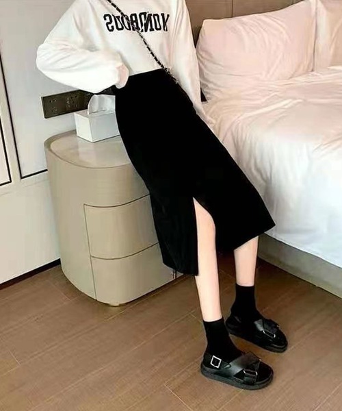 Newlyme（ニューリーミー）の「スリット入りスカート（スカート・レディース・ベージュ/ブラウン/ブラック・SMALL/MEDIUM/LARGE）」の5枚目の写真