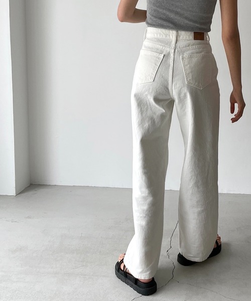 CANAL JEAN（キャナルジーン）の「via j(ヴィアジェイ) ハイウエストリラックスデニムパンツ（デニムパンツ・レディース・ホワイト/インディゴブルー・SMALL/MEDIUM）」の10枚目の写真