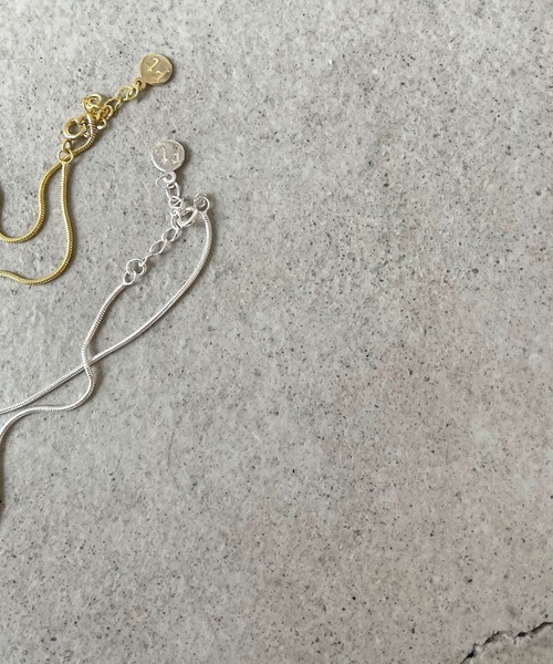 CANAL JEAN(キャナルジーン)の「Pt(ピーティー) モチーフネックレス(ネックレス・レディース・シルバー/ゴールド・ONE SIZE)」の4枚目の写真