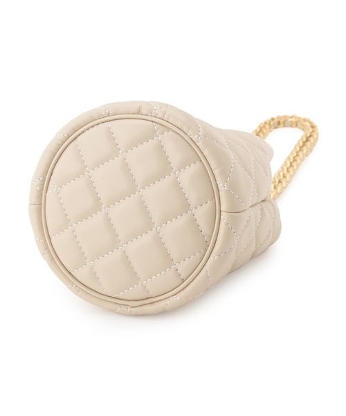 MADEMOISELLE ROPE'（マドモアゼル ロペ）の「キルティングチェーンドロストミニバッグ（ハンドバッグ・レディース・ブラック/オフホワイト・FREE）」の7枚目の写真