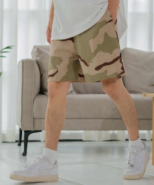 SIDEWAY STANCE(サイドウェイスタンス)の「【SIDEWAY STANCE】 カモフラージュ 迷彩柄 ワイドシルエット バギー ショートパンツ セットアップ対応(その他パンツ・メンズ・A/C/B・LARGE/MEDIUM)」の1枚目の写真