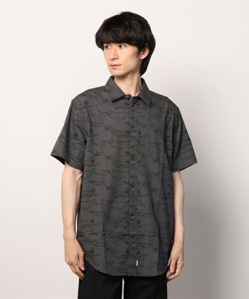 POLeR OUTDOOR STUFF（ポーラーアウトドアスタッフ）の「POLeR OUTDOOR STUFF/ポーラーアウトドアスタッフ　THE NED シャツ（シャツ/ブラウス・メンズ・ベージュ/グレー・MEDIUM/SMALL/LARGE）」の2枚目の写真