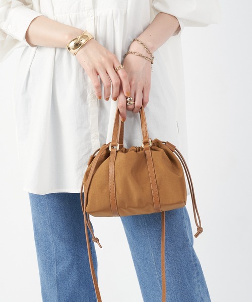 un dix cors（アンディコール）の「kiara(キアラ)　ナイロンミニギャザーバッグ（ショルダーバッグ・レディース・ライトブラウン/ブラック/レッド・FREE）」の17枚目の写真