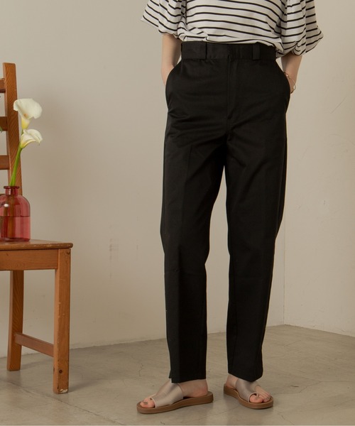 ANGIE(アンジー)の「センタープレスハイウエストワークパンツ(チノパンツ・レディース・ブラック/ベージュ/カーキ・MEDIUM/LARGE)」の2枚目の写真