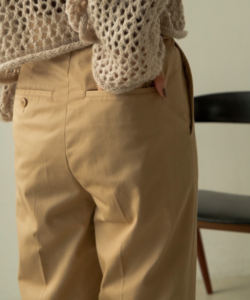 ANGIE(アンジー)の「センタープレスハイウエストワークパンツ(チノパンツ・レディース・ブラック/ベージュ/カーキ・MEDIUM/LARGE)」の19枚目の写真