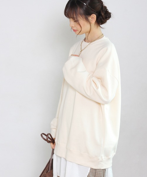 Crisp yours（クリスプユアーズ）の「【WEB限定】オーバークルーネックスウェット（スウェット・レディース・ベージュ/グレー/グリーン/アイボリー・FREE）」の4枚目の写真