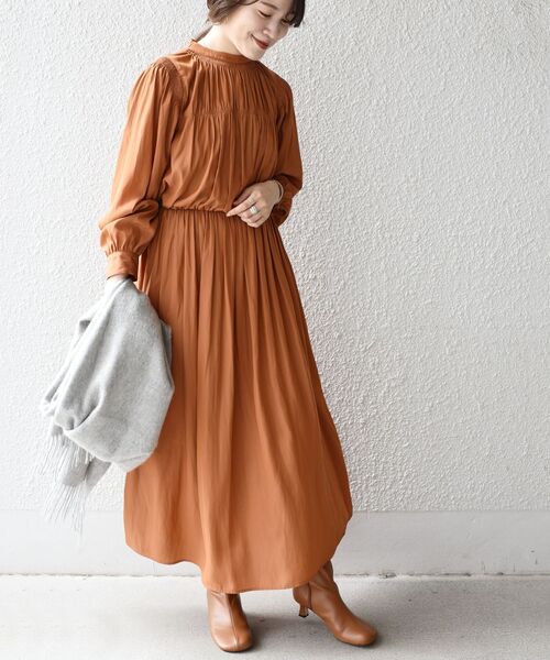 SHIPS（シップス）の「【WEB限定】〈手洗い可能〉シャーリングバックタイワンピース◇（ワンピース・レディース・ライトグレー/スカイブルー/ブラック/オレンジ/ダークブルー・SMALL/MEDIUM）」の19枚目の写真