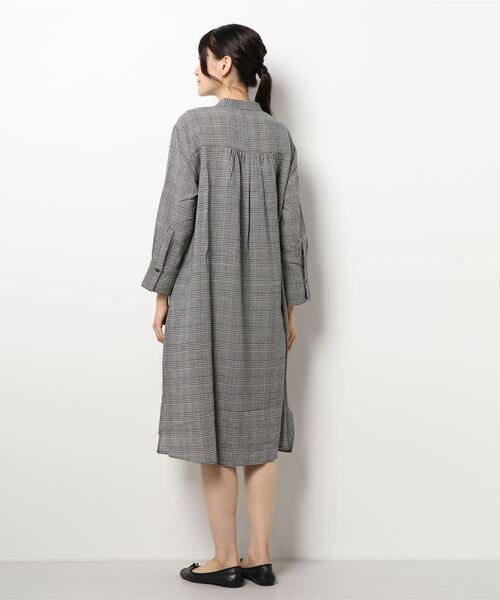 BELLUNA PLUS(ベルーナ)の「コットンウールグレンチェックワンピース(ワンピース・レディース・ブラック・X-LARGE/LARGE/MEDIUM)」の8枚目の写真