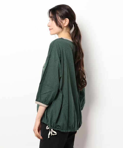 Samansa Mos2（サマンサ モスモス）の「裾しぼりゆるリンガーTシャツ（Tシャツ/カットソー・レディース・レッド/グリーン/チャコール/キナリ・ﾌﾘ-）」の5枚目の写真