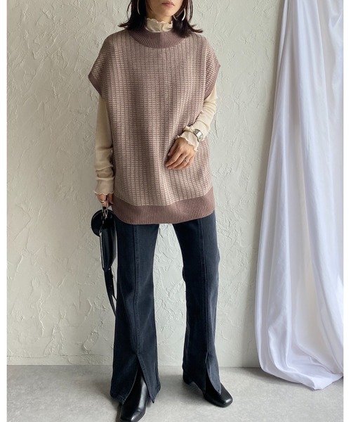 She's Closet(シーズクローゼット)の「オーバーサイズモックネック配色柄編みニットベスト(ベスト・レディース・アイボリー/ベージュ/ダークオレンジ/ダークグリーン・FREE)」の17枚目の写真