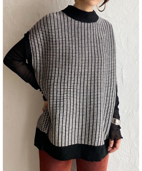 She's Closet(シーズクローゼット)の「オーバーサイズモックネック配色柄編みニットベスト(ベスト・レディース・アイボリー/ベージュ/ダークオレンジ/ダークグリーン・FREE)」の12枚目の写真