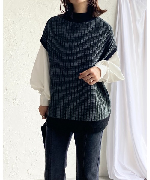 She's Closet(シーズクローゼット)の「オーバーサイズモックネック配色柄編みニットベスト(ベスト・レディース・アイボリー/ベージュ/ダークオレンジ/ダークグリーン・FREE)」の9枚目の写真