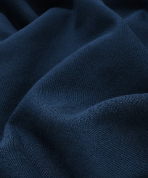 COVERNAT（カバーナット）の「【COVERNAT】IVY GRAPHIC OVERFIT SWEATSHIRTS / カバーナット アイビー グラフィック オーバーフィット スウェットシャツ（スウェット・メンズ・クリーム/ライトグレー/ネイビー/パープル・MEDIUM/LARGE/SMALL）」の11枚目の写真