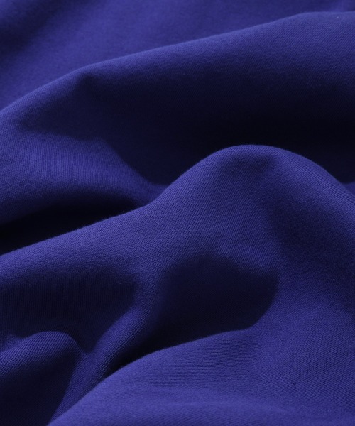 COVERNAT（カバーナット）の「【COVERNAT】IVY GRAPHIC OVERFIT SWEATSHIRTS / カバーナット アイビー グラフィック オーバーフィット スウェットシャツ（スウェット・メンズ・クリーム/ライトグレー/ネイビー/パープル・MEDIUM/LARGE/SMALL）」の15枚目の写真