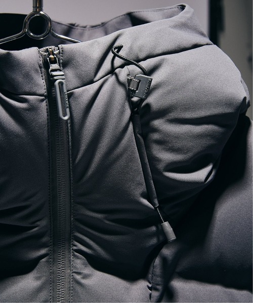 DESCENTE ALLTERRAIN(デサント オルテライン)の「【ALLTERRAIN for JS / オルテライン】別注 MOUNTAINEER / マウンテニア(ダウンジャケット/コート・メンズ・ブラック/グレー・X-LARGE/MEDIUM/LARGE)」の11枚目の写真