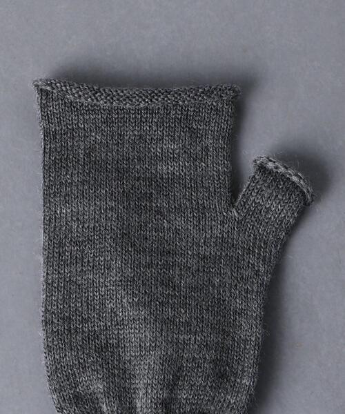 Maison Margiela(メゾンマルジェラ)の「<MAISON MARGIELA(メゾン マルジェラ)>ニット グローブ ■■■(手袋・レディース・ネイビー/グレー・FREE)」の5枚目の写真