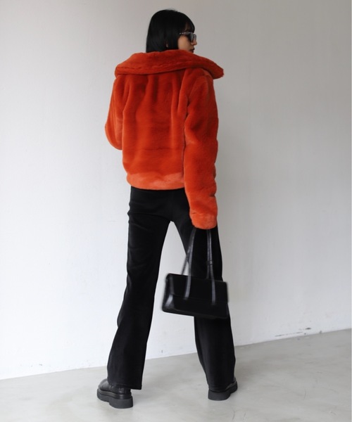 SHAGGIE（シャギー）の「フェイクファーミドル丈ボリュームカラー