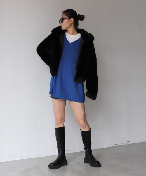 SHAGGIE(シャギー)の「フェイクファーミドル丈ボリュームカラーアウター(ブルゾン・レディース・ブラック/ブラウン/オレンジ/グリーン・FREE)」の14枚目の写真