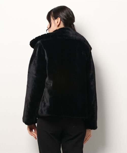 FRP（エフアールピー）の「YUGA フェイクファー　ショートジャケットコート（ブルゾン・レディース・ベージュ/ブラック/ホワイト・FREE）」の10枚目の写真