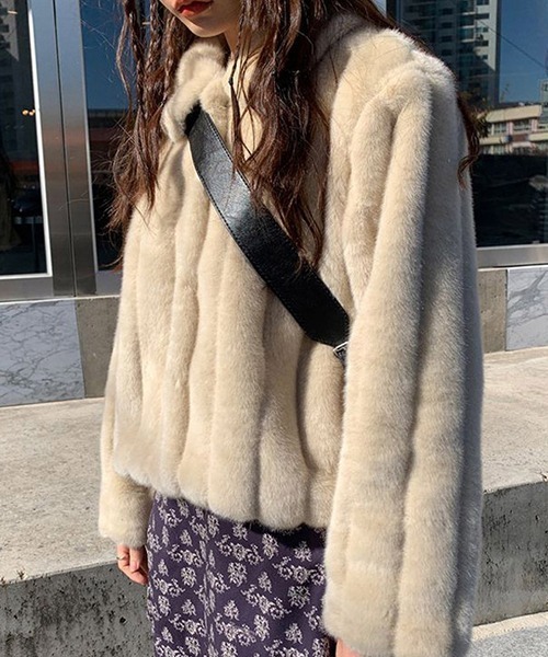 FRP（エフアールピー）の「YUGA フェイクファー　ショートジャケットコート（ブルゾン・レディース・ベージュ/ブラック/ホワイト・FREE）」の7枚目の写真