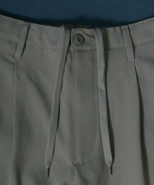 ANPAS（アンパス）の「Wide Tuck Tapered Pants/ワイドタックテーパードパンツ スラックス カラーパンツ（スラックス・メンズ・ブラック/ベージュ/グレー/オートミール・LL/M/L）」の7枚目の写真