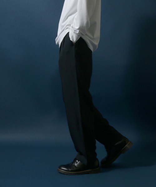 ANPAS（アンパス）の「Wide Tuck Tapered Pants/ワイドタックテーパードパンツ スラックス カラーパンツ（スラックス・メンズ・ブラック/ベージュ/グレー/オートミール・LL/M/L）」の21枚目の写真