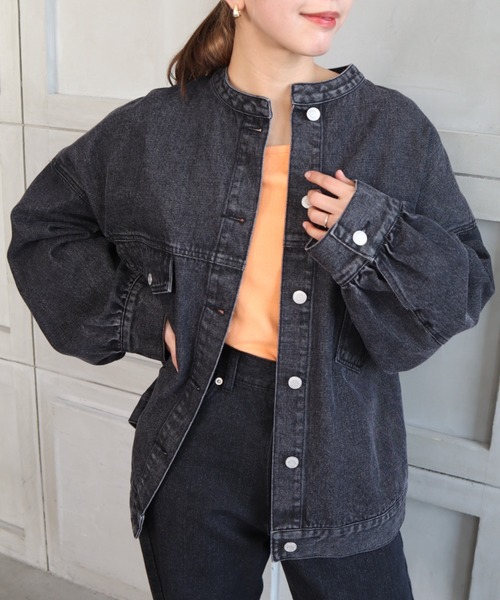 moment+（モーメントプラス）の「ノーカラーラフサイズデニムジャケット（デニムジャケット・レディース・ブラック/サックスブルー/インディゴブルー・FREE）」の10枚目の写真