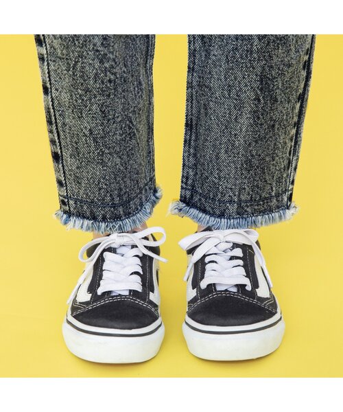 BREEZE(ブリーズ)の「/花刺繍デニムパンツ(デニムパンツ・キッズ・ベージュ/ブルー/ネイビー・80/90/100/110/120/130/140)」の22枚目の写真