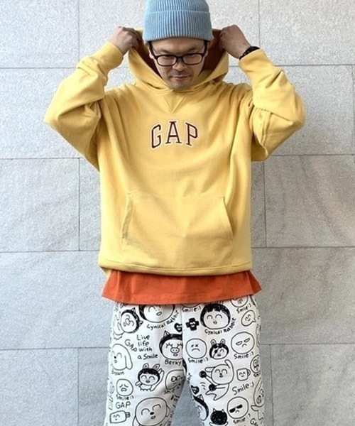 GAP(ギャップ)の「ミニアーチロゴプルオーバーパーカー(パーカー・メンズ・ブルー/グレー/ブラック/イエロー・S/XL/XXS/M/L/XS)」の17枚目の写真