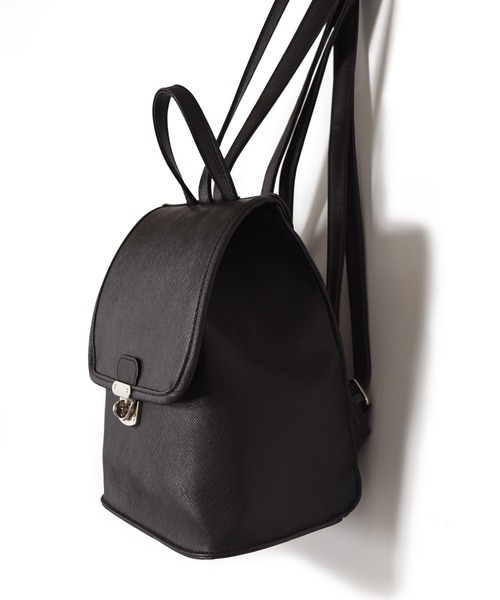 w closet(ダブルクローゼット)の「アソート柄ミニリュック(バックパック/リュック・レディース・ブラック/その他1/キャメル・FREE)」の10枚目の写真