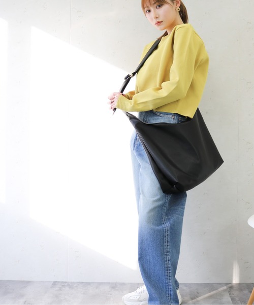 Per sist ence(パーシエンス)の「Per sist ence/パーシエンス ソフトフェイクレザーラウンドショルダーバッグ(ショルダーバッグ・レディース・ブラック/ベージュ/グレー・FREE)」の8枚目の写真