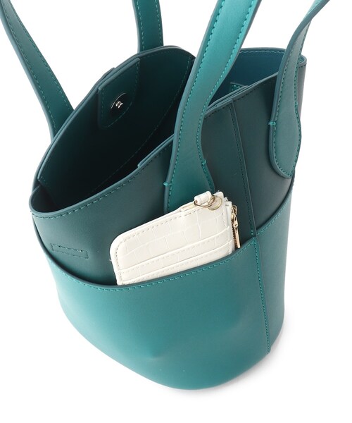 INDIVI(インディヴィ)の「◆【3WAY】クロスカラーバッグ(ショルダーバッグ・レディース・ブラック/オフホワイト/オレンジ/グリーン/ブラウン系・00)」の10枚目の写真