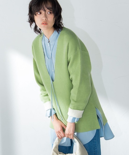 socolla（ソコラ）の「【socolla】ダブルフェイス深Vネックニット≪手洗い可能≫（ニット/セーター・レディース・ベージュ/ネイビー/ピンク/グリーン・M）」の3枚目の写真