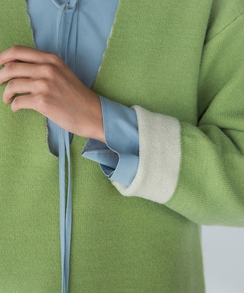 socolla（ソコラ）の「【socolla】ダブルフェイス深Vネックニット≪手洗い可能≫（ニット/セーター・レディース・ベージュ/ネイビー/ピンク/グリーン・M）」の21枚目の写真