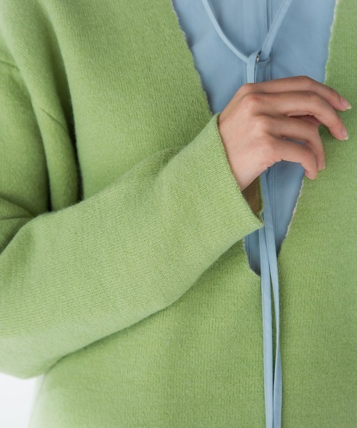 socolla（ソコラ）の「【socolla】ダブルフェイス深Vネックニット≪手洗い可能≫（ニット/セーター・レディース・ベージュ/ネイビー/ピンク/グリーン・M）」の7枚目の写真