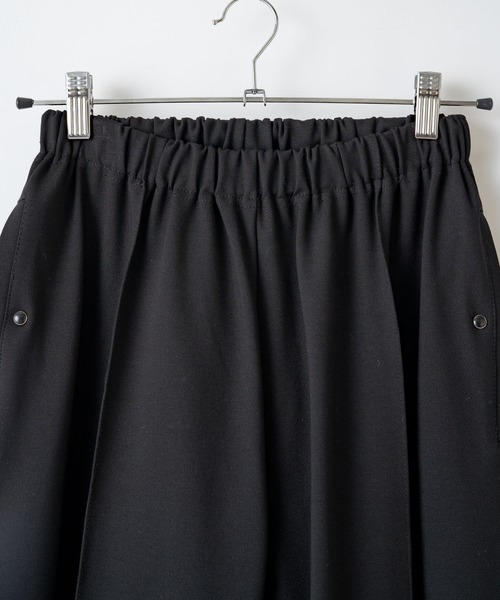 WHIMSIC（ウィムジック）の「【WHIMSIC】パイピングトラックパンツ（スラックス・レディース・ブラック/ベージュ/パープル・FREE）」の21枚目の写真