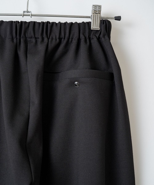 WHIMSIC（ウィムジック）の「【WHIMSIC】パイピングトラックパンツ（スラックス・レディース・ブラック/ベージュ/パープル・FREE）」の15枚目の写真