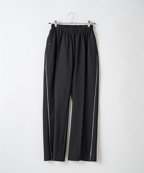 WHIMSIC（ウィムジック）の「【WHIMSIC】パイピングトラックパンツ（スラックス・レディース・ブラック/ベージュ/パープル・FREE）」の18枚目の写真