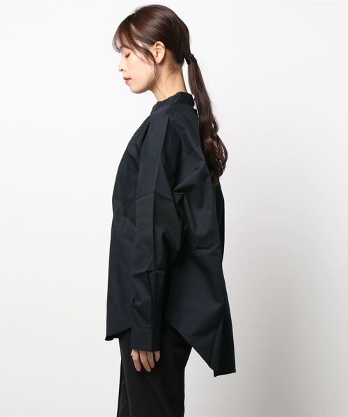 INASTUDIOS ZOO(イーナストゥディオスズー)の「「INASTUDIOS SELECT」ルーズフィット ブロード バンドカラーシャツ(シャツ/ブラウス・レディース・ホワイト/ブラック/グレイッシュベージュ/グリーン/サックスブルー/ホワイト系その他/イエロー/ブルー/ラベンダー/ブラック系その他/グリーン系その他・MEDIUM/LARGE/X-LARGE)」の12枚目の写真