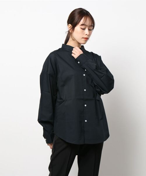 INASTUDIOS ZOO(イーナストゥディオスズー)の「「INASTUDIOS SELECT」ルーズフィット ブロード バンドカラーシャツ(シャツ/ブラウス・レディース・ホワイト/ブラック/グレイッシュベージュ/グリーン/サックスブルー/ホワイト系その他/イエロー/ブルー/ラベンダー/ブラック系その他/グリーン系その他・MEDIUM/LARGE/X-LARGE)」の15枚目の写真