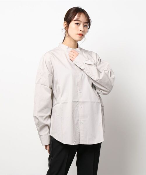 INASTUDIOS ZOO(イーナストゥディオスズー)の「「INASTUDIOS SELECT」ルーズフィット ブロード バンドカラーシャツ(シャツ/ブラウス・レディース・ホワイト/ブラック/グレイッシュベージュ/グリーン/サックスブルー/ホワイト系その他/イエロー/ブルー/ラベンダー/ブラック系その他/グリーン系その他・MEDIUM/LARGE/X-LARGE)」の17枚目の写真