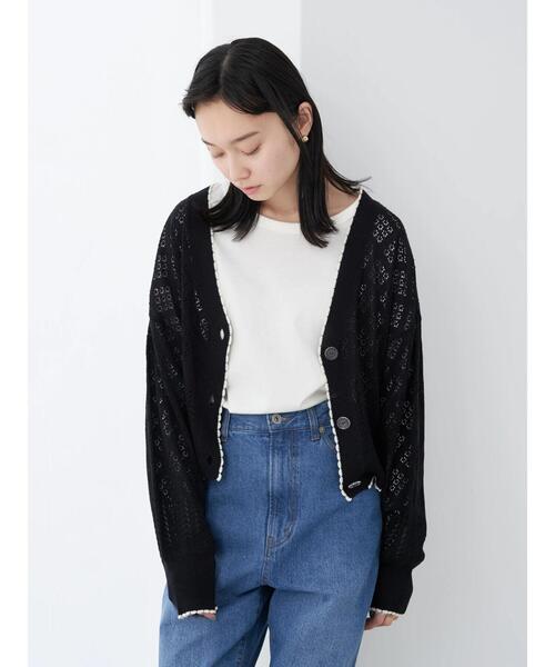 earth music&ecology(アースミュージックアンドエコロジー)の「配色透かしカーディガン(カーディガン/ボレロ・レディース・ブラック/オフホワイト・FREE)」の6枚目の写真
