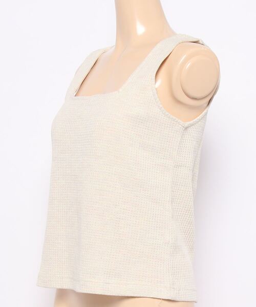 PEACH JOHN（ピーチジョン）の「【柔らかワッフル素材のパッド付きタンクトップ】ワンマイルワッフルパデットタンク（タンクトップ・レディース・ブラウン/グレー/アイボリー・S/M/M/L）」の12枚目の写真