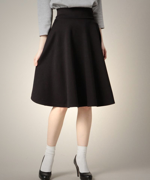 ROSE BUD COUPLES （ローズ バッド カップルズ）の「CCTB-15107 STRETCH KNIT MIDI FLARE SKIRT（スカート・レディース・アイボリー/ブラック/ミント/ネイビー・ONE SIZE）」の3枚目の写真