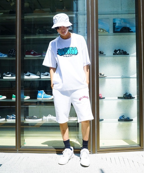 UNIIT(ユニット)の「【UNIIT/ユニット】グラフティロゴ アップリケロゴ ビッグシルエットTシャツ(Tシャツ/カットソー・メンズ・ホワイト/ブラック/パープル/グリーン・MEDIUM/LARGE)」の6枚目の写真