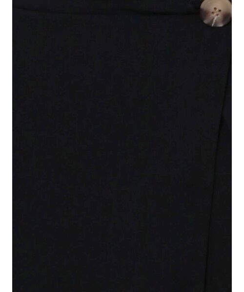 MURUA（ムルーア）の「ドビークロスラップキュロット【セットアップ着用可能】（スラックス・レディース・ブラック/ベージュ/ブルー・1/2）」の11枚目の写真