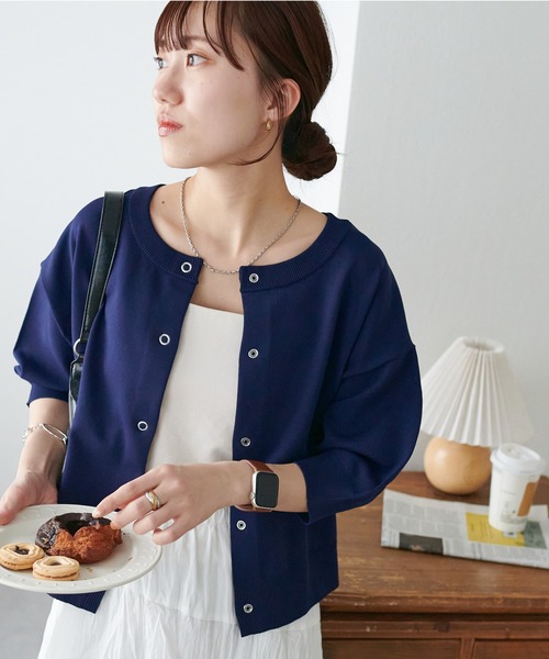 DISCOAT（ディスコート）の「【新色追加/夏の羽織に♪】ライトスポンディッシュ半袖カーディガン《WEB限定》（カーディガン/ボレロ・レディース・アイボリー/ブラック/グリーン/ピンク/オレンジ/サックスブルー/イエロー/ホワイト×ブラック/グレー/モカ/グリーン系その他/ネイビー/カーキ/グレイッシュベージュ/レモンイエロー/チャコールグレー・FREE）」の18枚目の写真